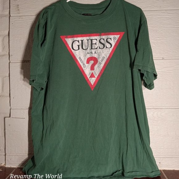 Vintage Guess Los Angeles Green Red T-shirt - Picture 1 of 4